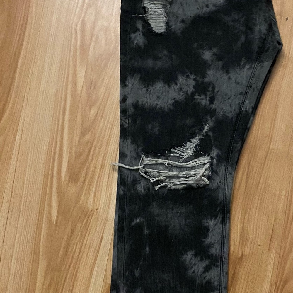 Distressed Black Tie-Dye Jeans